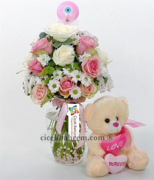 Sevimli Oyuncak ve Mevsim Çiçekleri