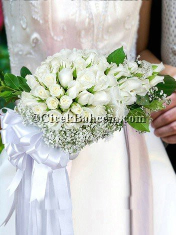 Beyaz Büyü Beyaz Gül Gelin Buketi