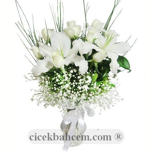 Beyaz Gül ve Beyaz Lilyum Aranjmanı 