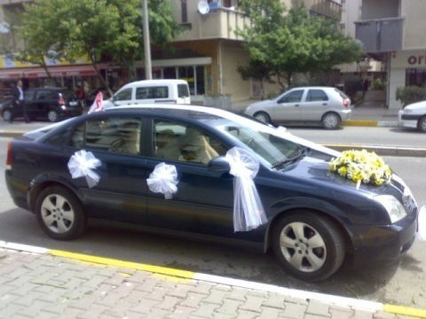 Gelin Arabası Süsleme Beyaz Tüller & Çiçekler 