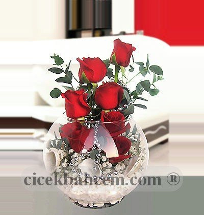 7 Adet Beyaz Gül Lilyum Aranjmanı 