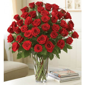 Vazoda 41 Adet Kırmızı Gül