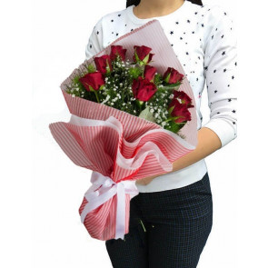 "Aşıklar Şehri" 9 Kırmızı Gül Buketi