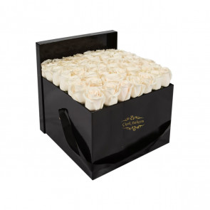 Siyah Kutuda 49 Adet Beyaz Gül