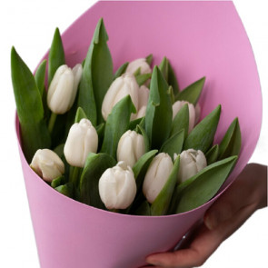 Graceful 15 White Tulip Bouquet  A Touch of Pure Elegance