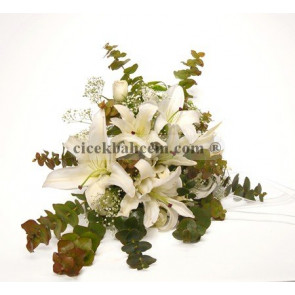 Beyaz Natural Tarzda Hazırlanmış Gelin Buketi