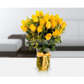 Cam Fanus İçerisine 21 Adet Sarı Gül Tasarımı