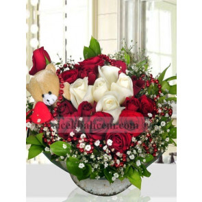 Cam Kase İçerisine Beyaz Kırmızı Gül 