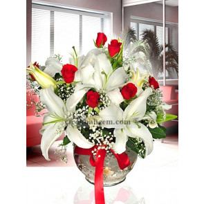 Kırmızı Gül ve Lilyum Aranjmanı