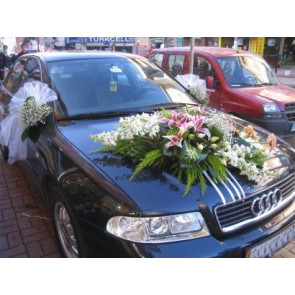 Gelin Arabası Süslemesi Kır Çiçekleri