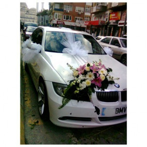 Düğün Arabası Süsleme Kır Çiçekleri 