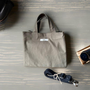 Haki Renk Astarlı İç Cepli Kanvas Çanta