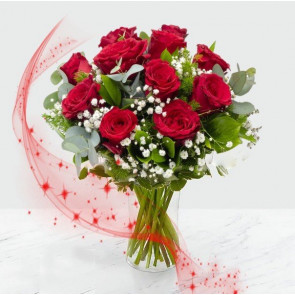 "Aşk Her Yerde" 11 Adet Kırmızı Gül
