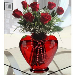 Kalp Vazoda 7 Adet Kırmızı Gül KALP110