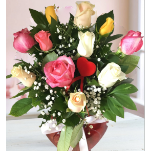 Aşkın Gökkuşağı, Kalp Vazoda Renki Güller™