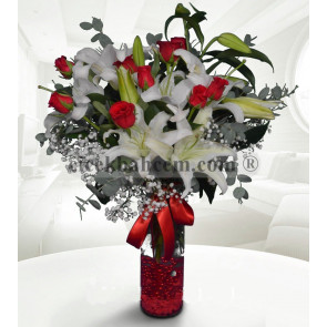 Kokulu Lilyumlar ve 11 Adet Kırmızı Gül