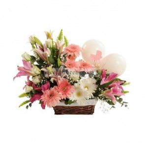 Örme Sepete Lilyum,Gerbera, Beyaz Gül Hoşgeldin Bebek Kız