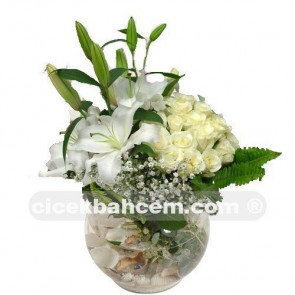 Sevgiliye Ozel Beyaz Gul Lilyum